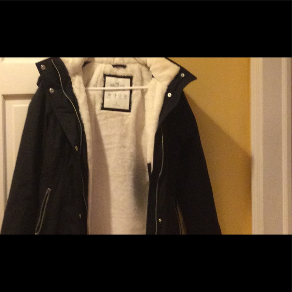 Hollister Women's Black Shearling trimmed Jacket, small. - Picture 6 of 7